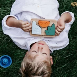 LOUISE ET GABRIEL ARTHUR - LE PUZZLE -Magasin Promotionnel Corolla 293a3c198d6206817c8df078fde61809a57b04b3 41067035 05