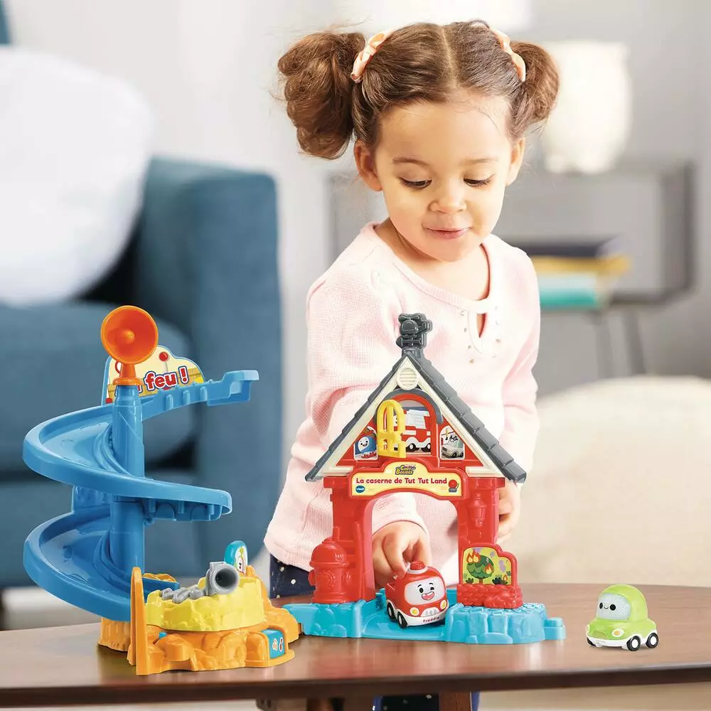 VTech LA CASERNE DE TUT TUT LAND + FREDDIE - TUT TUT CORY BOLIDES 2 VTech LA CASERNE DE TUT TUT LAND + FREDDIE - TUT TUT CORY BOLIDES – Image 2