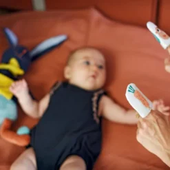 EBULOBO PELUCHE - GABIN LAPIN D'ACTIVITÉS -Magasin Promotionnel Corolla b4b59f40f09708b9171d6f8be4ceea4d52e9e865 41045304 03